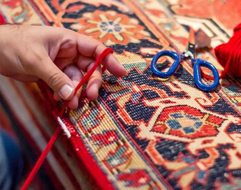 خدمات تخصصی و حرفه ای رفوی فرش در قالیشویی پل صدر